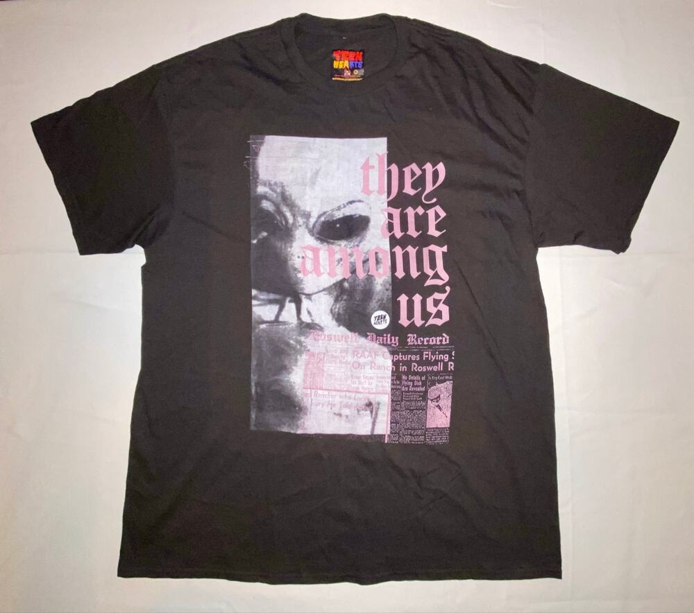 Teen Hearts They Are Among Us Alien Roswell Graphic Tee Black Sz XL NWOT